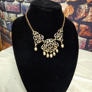 Vintage Sarah Coventry necklace